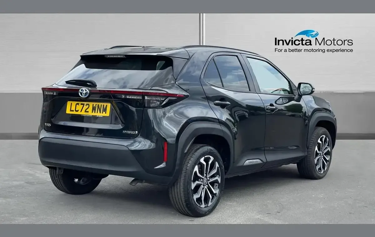 Used Toyota Yaris Cross Design 113 HP (83 kW) 2023 Black SUV