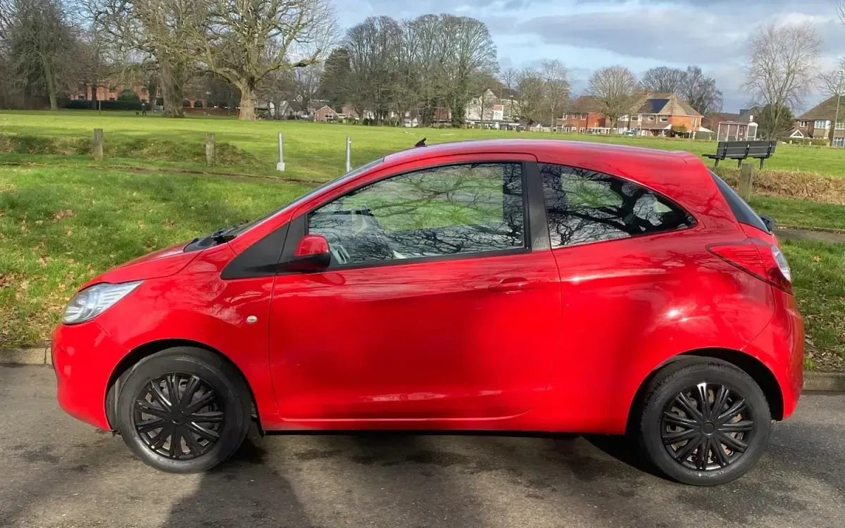 Usado Ford Ka S 69 HP (50 kW) 2013 Vermelho Citadino