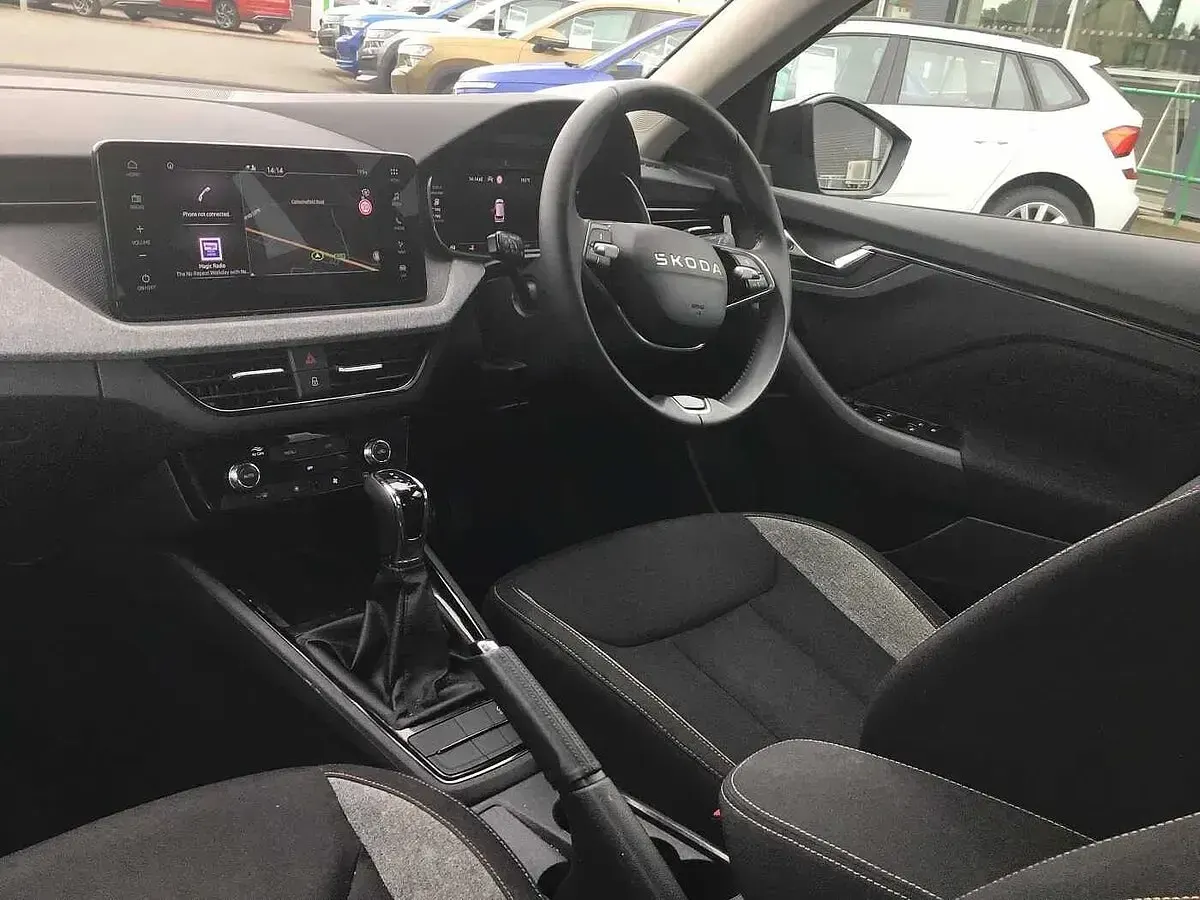 Used Skoda Kamiq SE 85 HP (62 kW) 2025 Black magic pearl effect SUV