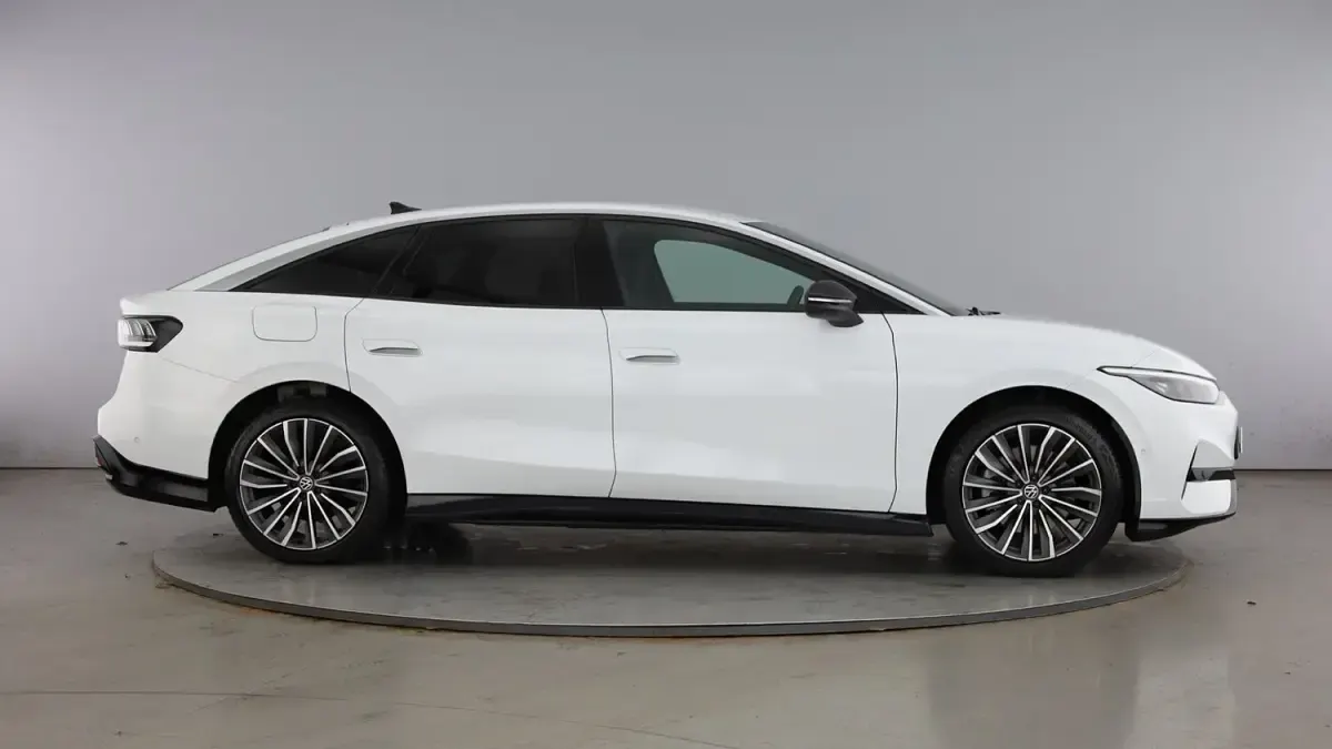 Used VW ID.7 Pro 210 kW (286 HP) 2026 White Hatchback