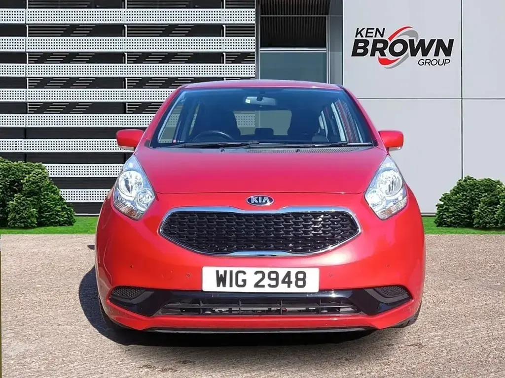 Used Kia Venga 125 HP (91 kW) 2018 Red Hatchback