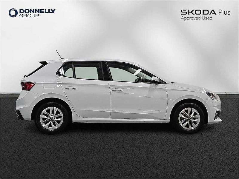 Used Skoda Fabia SE 85 HP (62 kW) 2025 Moon white metallic Hatchback