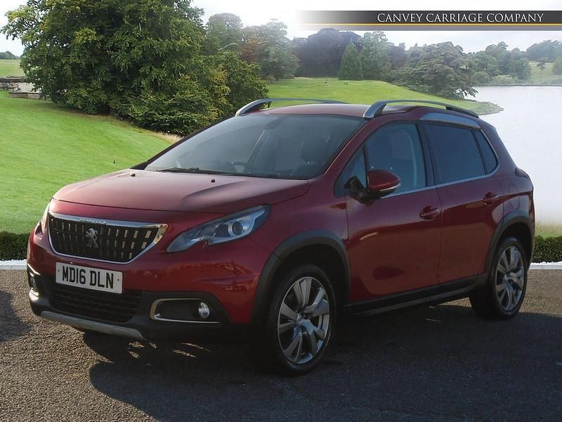 Begagnad Peugeot 2008 Allure 2016 Röd SUV