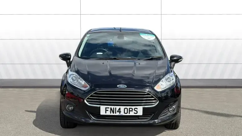 Begagnad Ford Fiesta Titanium 100 HK (73 kW) 2014 Halvkombi