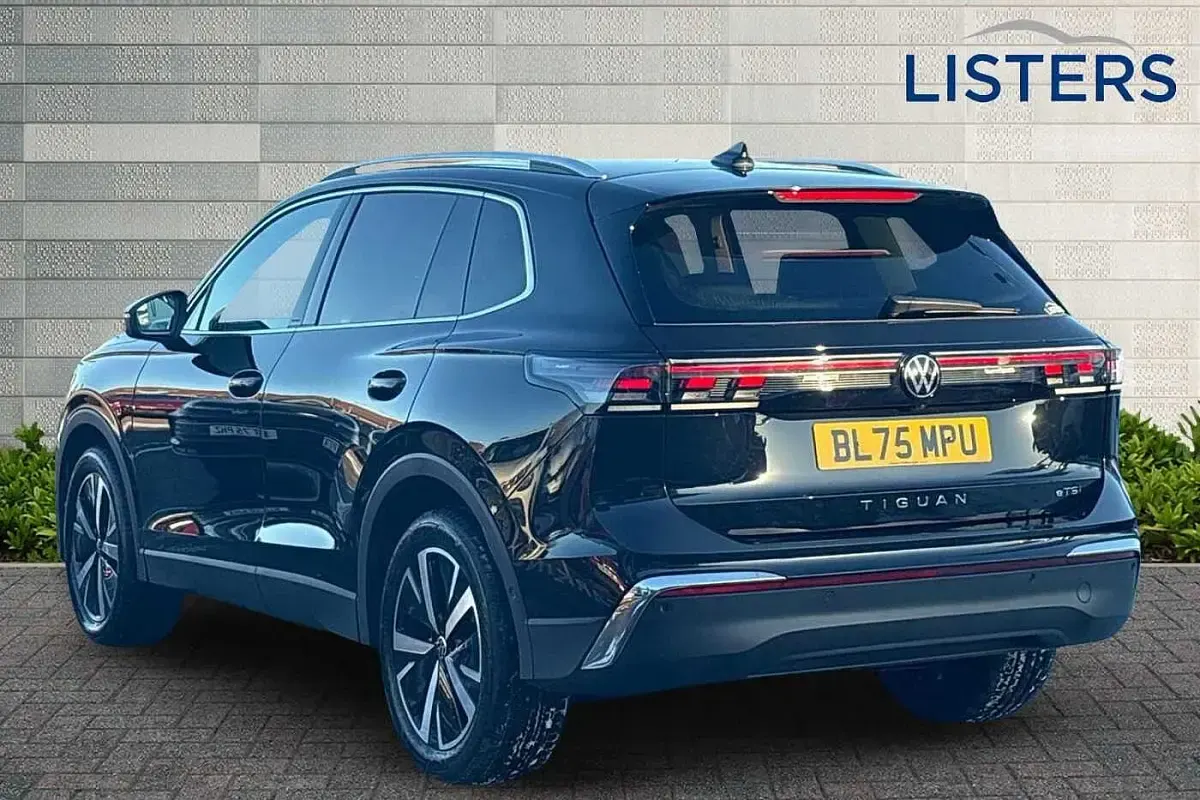 Used VW Tiguan Elegance 150 HP (110 kW) 2025 Grenadilla black SUV