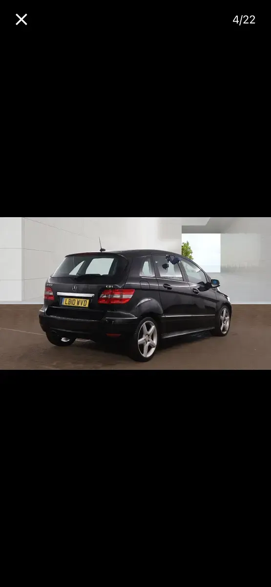 Used Mercedes B180 2010 Black MPV