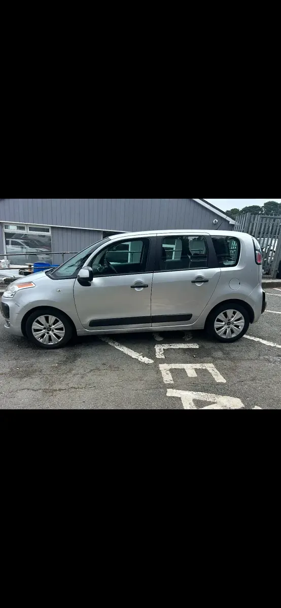 Used Citroën C3 Picasso VTR Sport 2010 Silver MPV