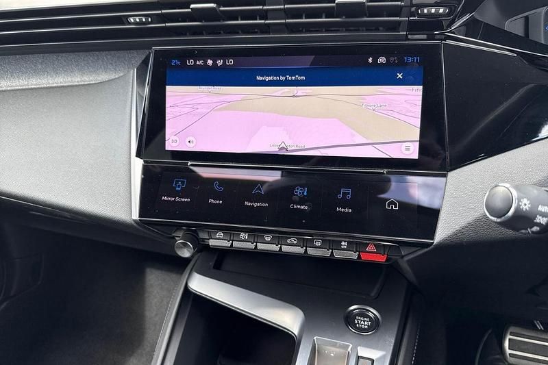 Used Peugeot 308 Allure Premium 178 HP (130 kW) 2023 Green Hatchback