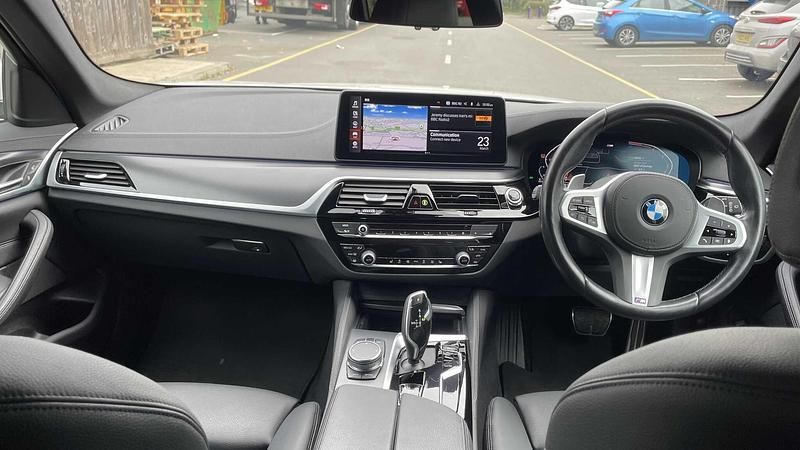 Used BMW 520 M Sport 187 HP (137 kW) 2023 White Estate