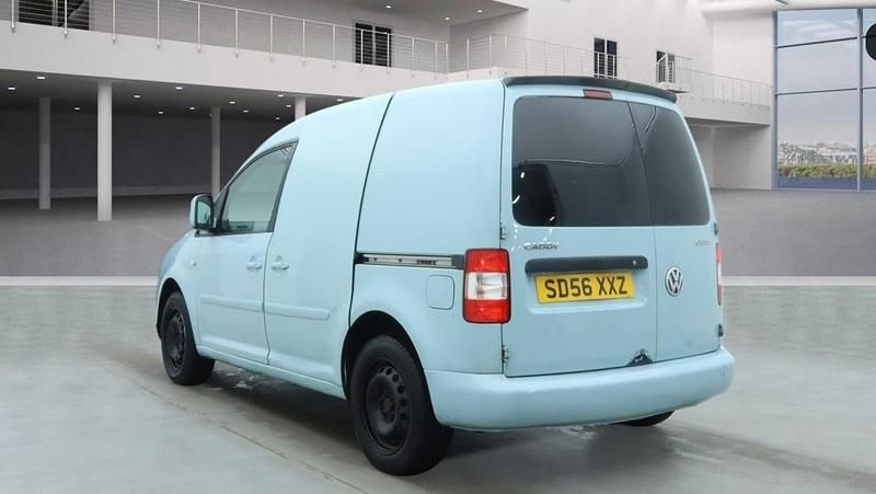 Used VW Caddy 104 HP (76 kW) 2006 Blue MPV