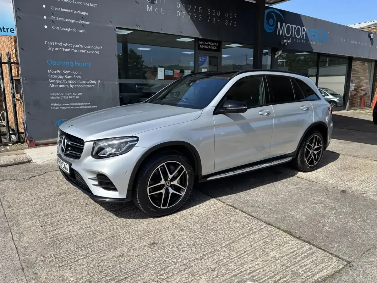 Gebraucht Mercedes GLC250 AMG 2019 Silber Kombi