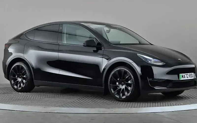 Used Tesla Model Y Long Range AWD 286 kW (389 HP) 2025 SUV