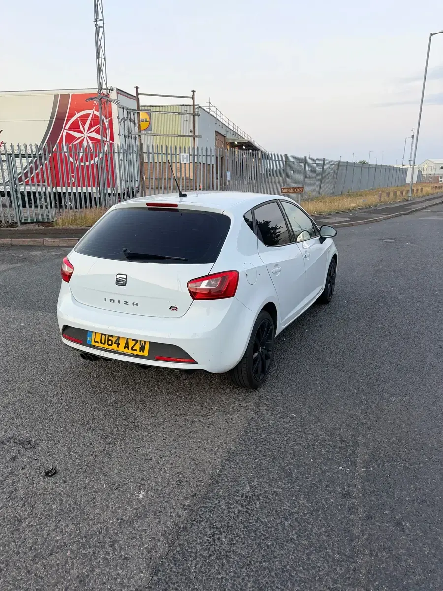 Used Seat Ibiza FR 2014 White Hatchback