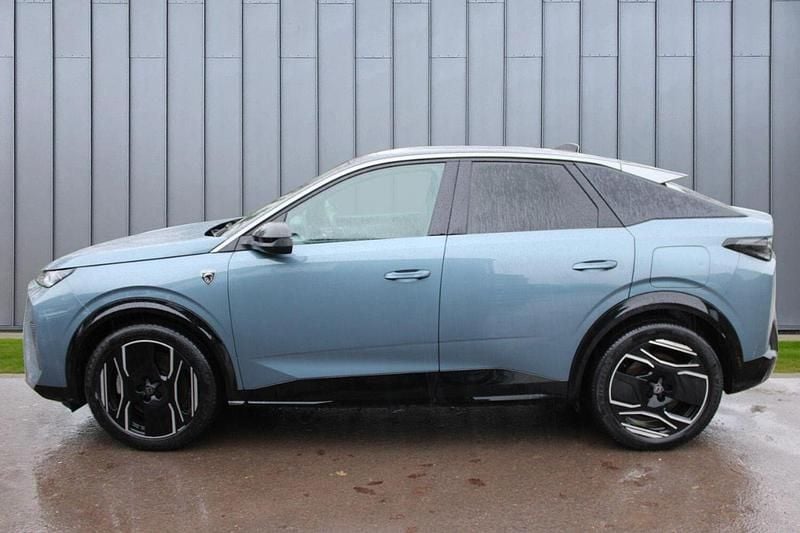 Used Peugeot e-3008 GT 152 kW (207 HP) 2024 Blue SUV