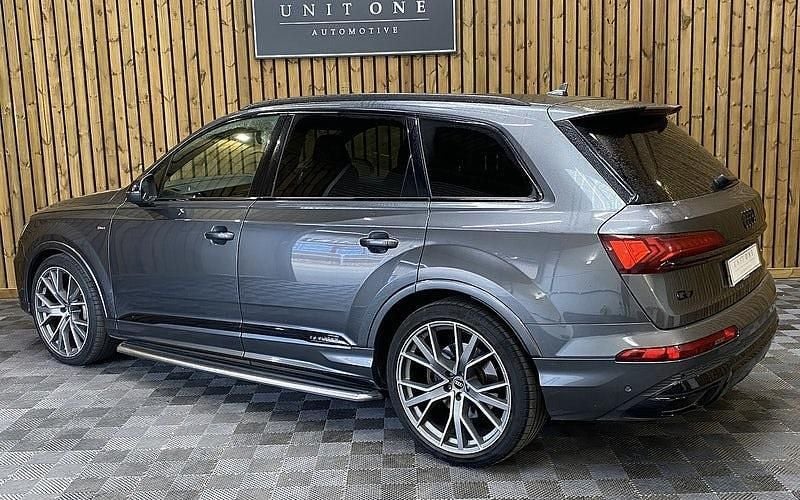 Used Audi Q7 286 HP (210 kW) 2024 SUV
