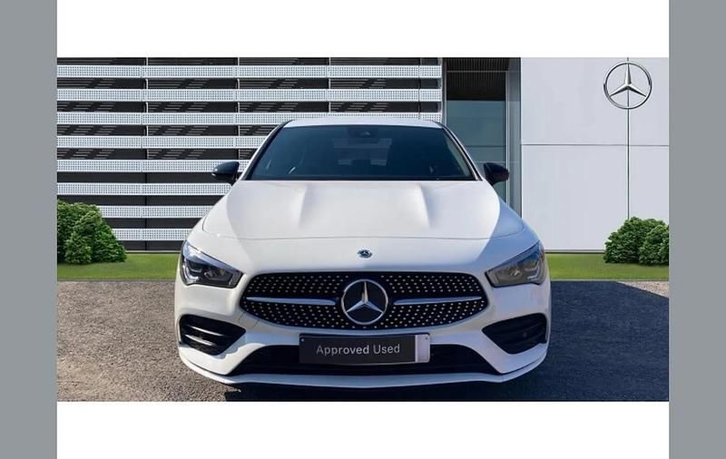 Used Mercedes CLA200 Executive 161 HP (118 kW) 2023 White Coupe