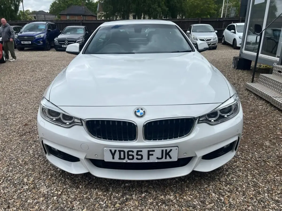 Begagnad BMW 420 M Sport 2015 Vit Cab