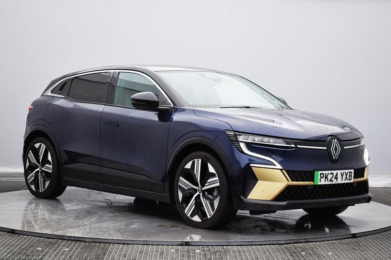 Blue Used 2024 Renault Mégane Iconic Hatchback | £21,599 (Fair price) - Image 1/4