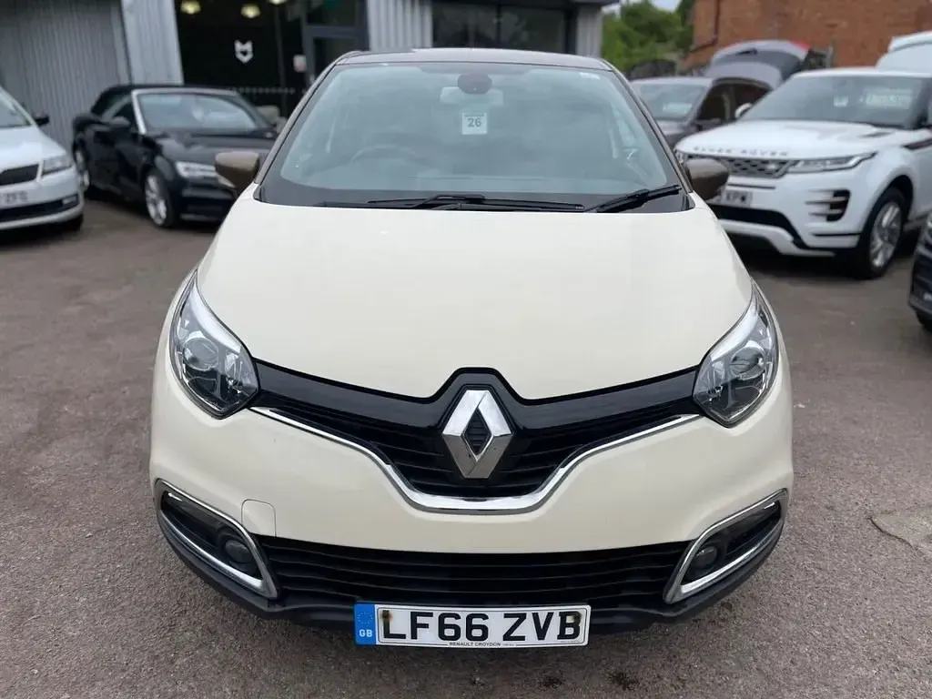 Usado Renault Captur Iconic 90 HP (66 kW) 2016 Branco SUV