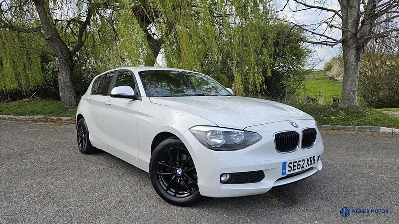 Used BMW 118 Comfort Edition 143 HP (105 kW) 2012 White Hatchback