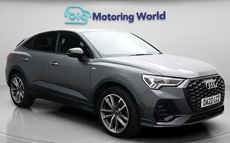 Begagnad Audi Q3 Sportback Black Edition 150 HK (110 kW) 2022 SUV