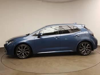 Used Toyota Corolla 122 HP (89 kW) 2020 Blue Hatchback