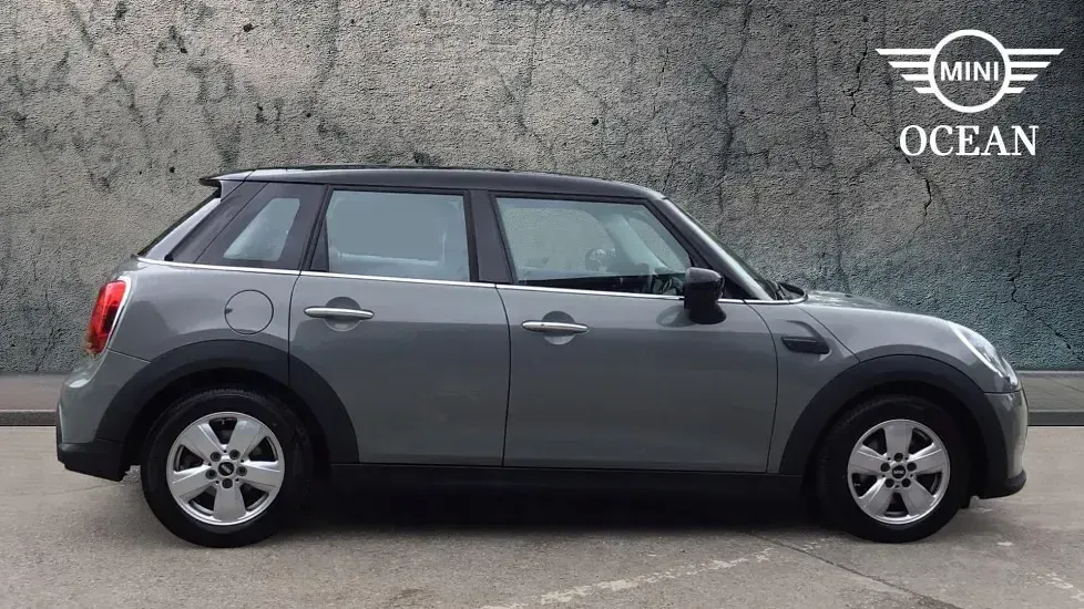 Used Mini Cooper Classic 134 HP (98 kW) 2022 Grey Hatchback
