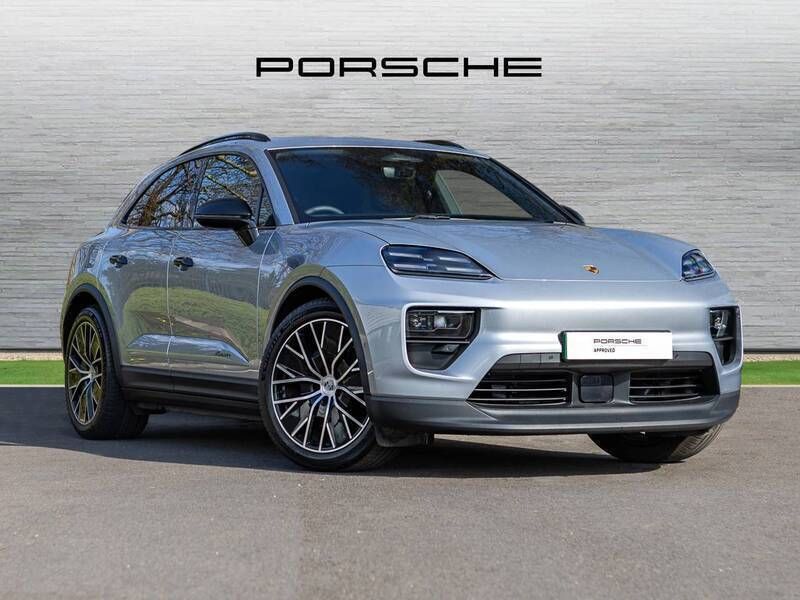 Dolomite silver metallic New 2025 Porsche Macan 4 Electric SUV | £68,940 - Image 1/4