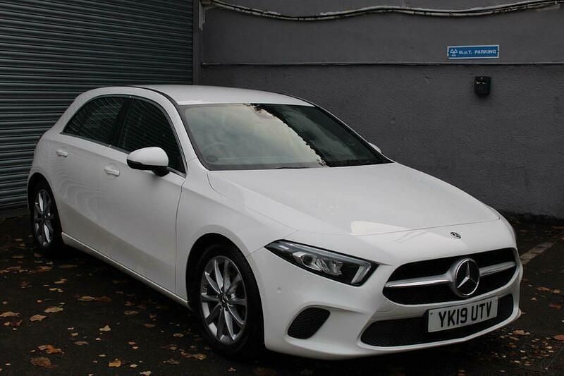 White Used 2019 Mercedes A180 Executive | £12,500 (Fair price) - Image 1/4