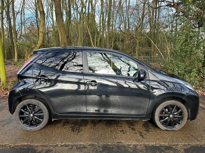 Used Toyota Aygo x-style 2017 Black Hatchback