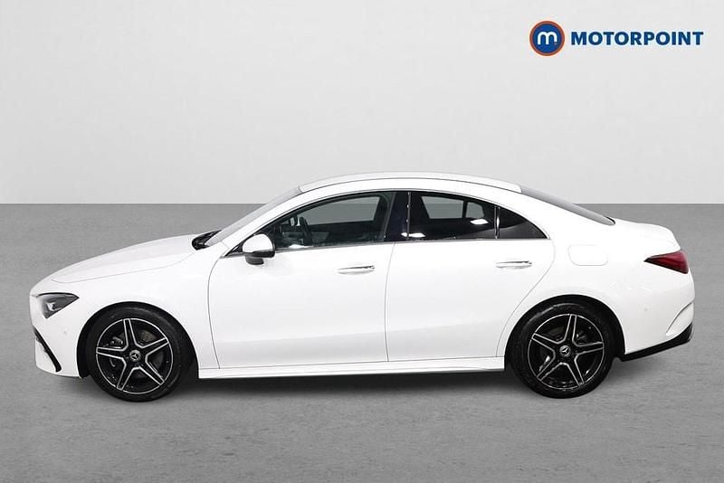 Used Mercedes CLA200 Executive 163 HP (119 kW) 2025 White Coupe