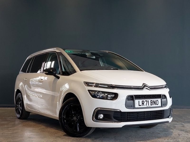 White Used 2022 Citroën C4 SpaceTourer PureTech MPV | £17,998 (Fair price) - Image 1/4