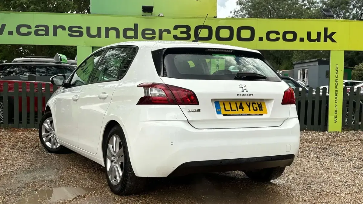 Used Peugeot 308 Active 2014 White Hatchback