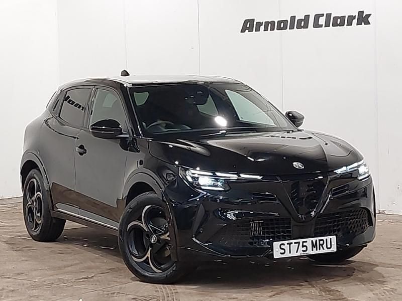 Used Alfa Romeo GT Junior 136 HP (100 kW) 2025 Black Hatchback