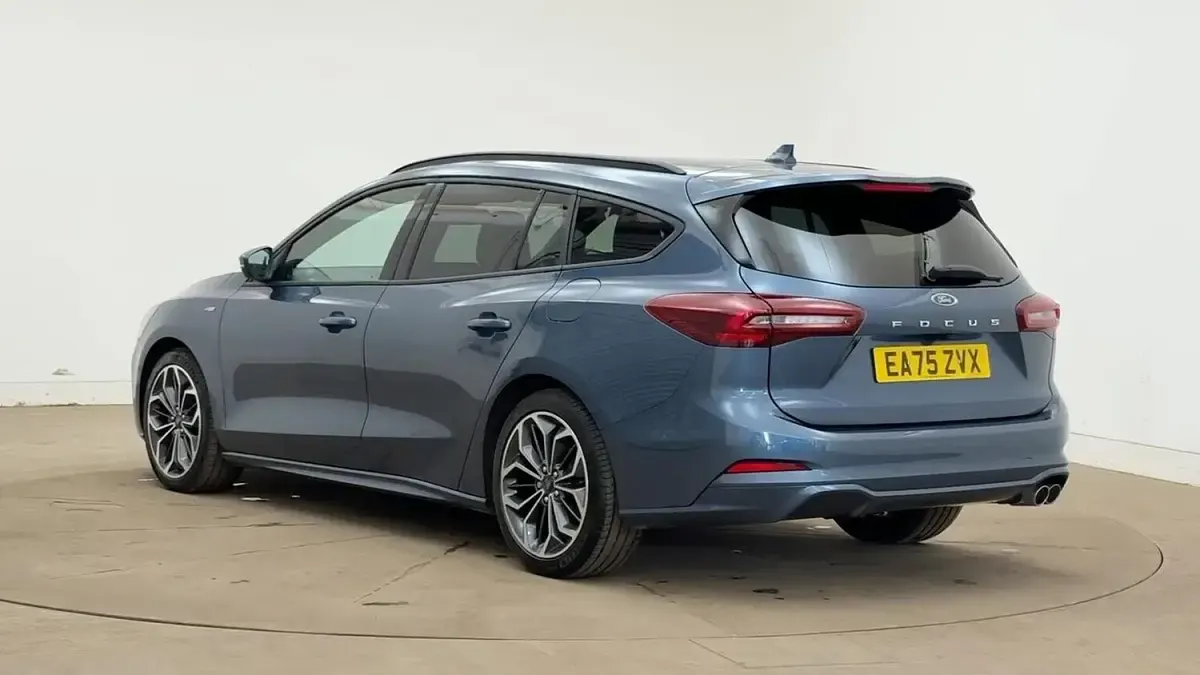 Used Ford Focus ST-Line X 2025 Blue Estate