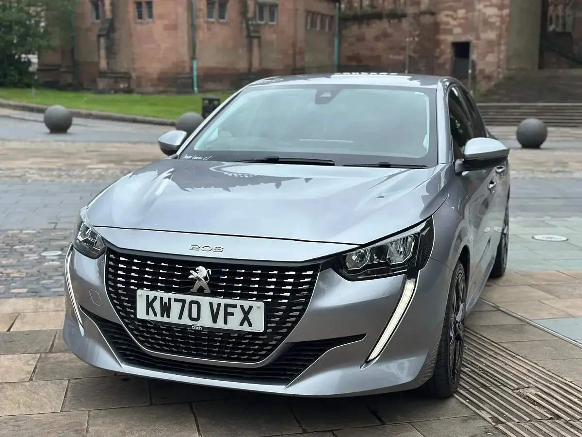 Used Peugeot 208 Allure Premium 75 HP (55 kW) 2020 Grey Hatchback