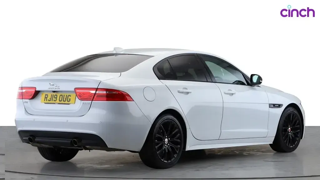 Used Jaguar XE 2019 White Sedan