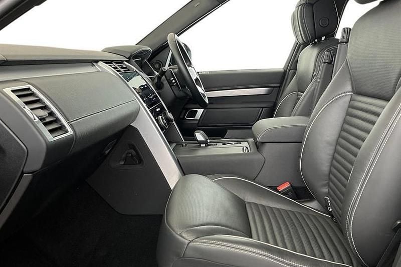 Used Land Rover Discovery 5 HSE Dynamic 300 HP (220 kW) 2024 Grey SUV