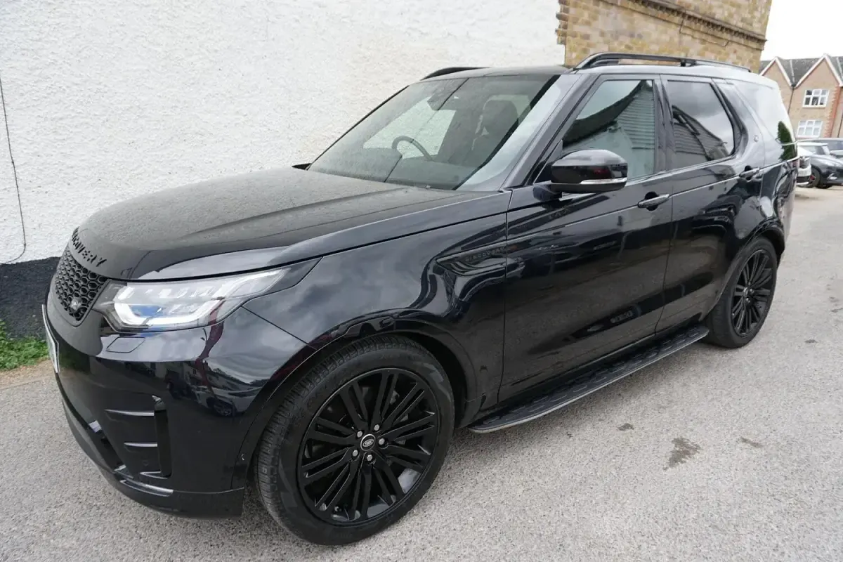 Used Land Rover Discovery 5 Landmark 2020 Black SUV