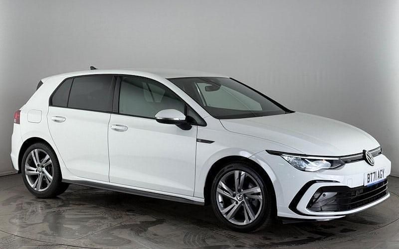 Used 2024 VW Golf VIII R-line Hatchback | £20,400 (Good price) - Image 1/3