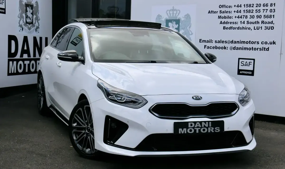 Used Kia ProCeed GT-Line S 2019 White Estate
