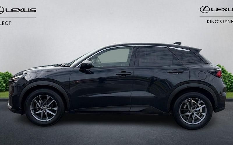 Used Lexus LBX 136 HP (100 kW) 2026 SUV