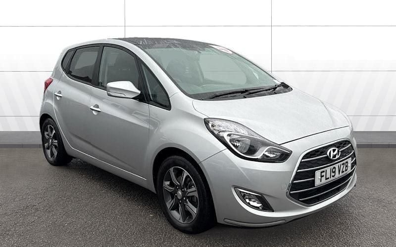 Silver Used 2018 Hyundai ix20 Premium Hatchback | £12,348 (A bit pricey) - Image 1/4