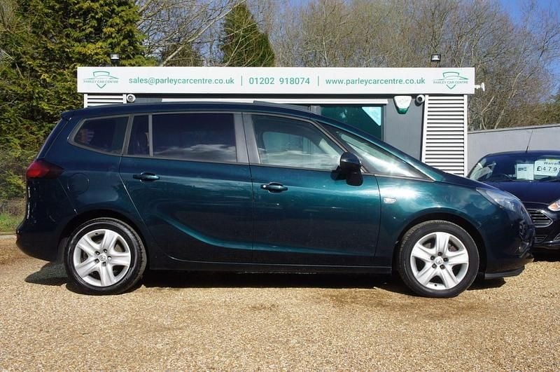 Used Vauxhall Zafira 2014 Green MPV