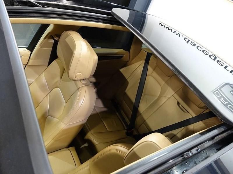 Used Porsche Macan 258 HP (189 kW) 2016 Black SUV