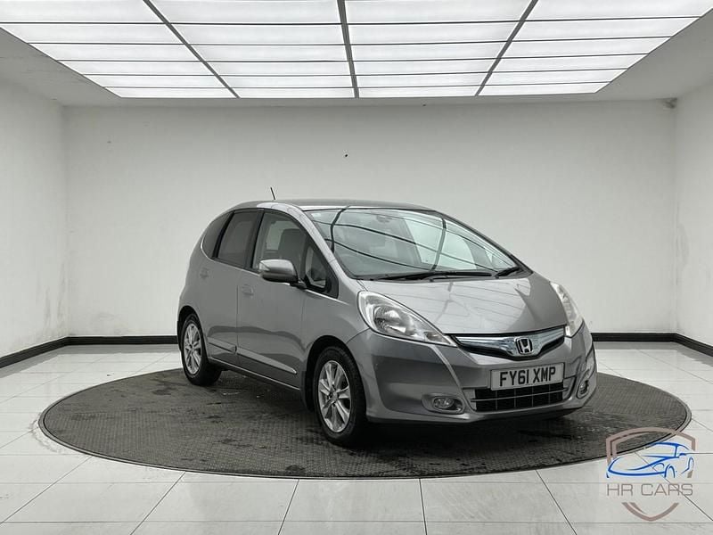 Second-hand Honda Jazz Hybrid 102 CP (75 kW) 2011 Argintiu Hatchback