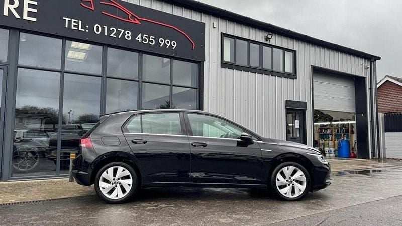 Used VW Golf VII Style 150 HP (110 kW) 2021 Black Hatchback