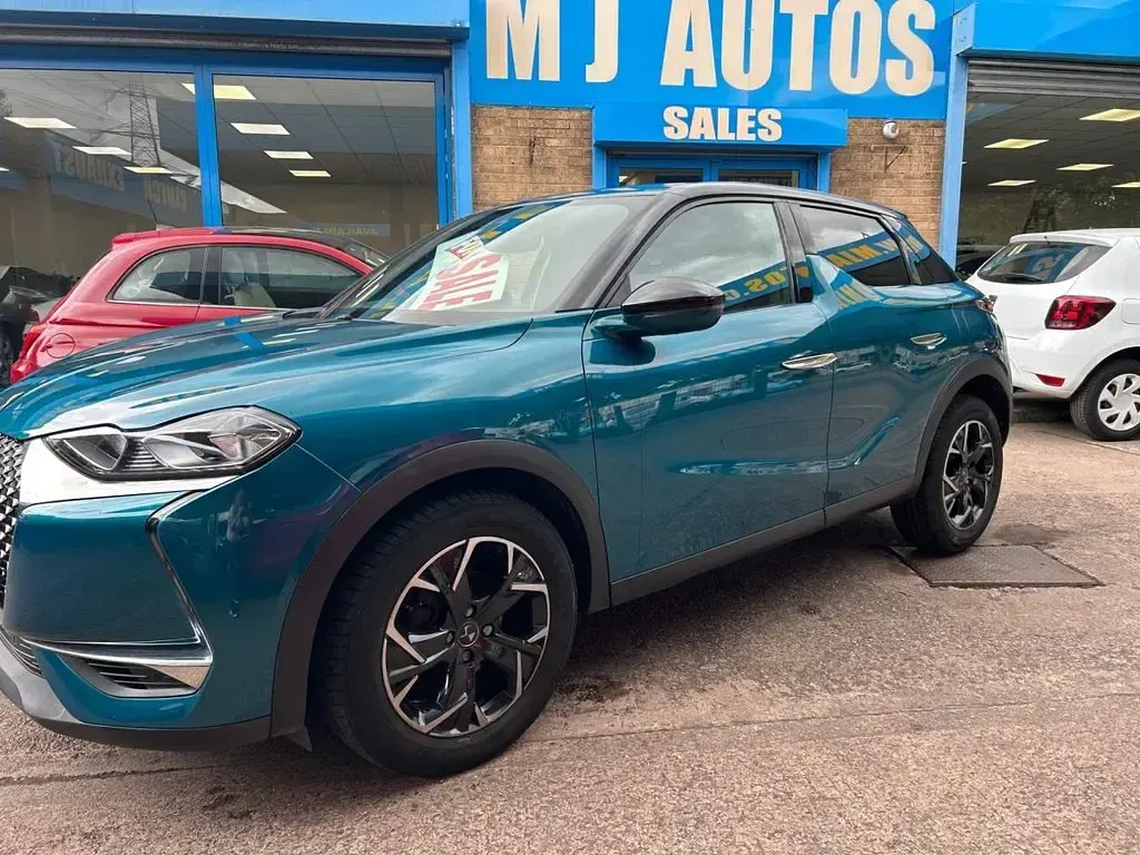 Used DS Automobiles DS3 Prestige 100 HP (73 kW) 2019 Blue MPV