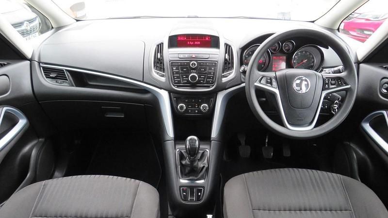 Used Vauxhall Zafira 2015 Brown MPV