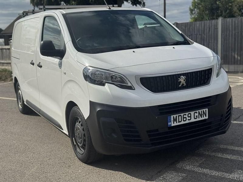 White Used 2020 Peugeot Expert Van | £11,000 (Good price) - Image 1/4